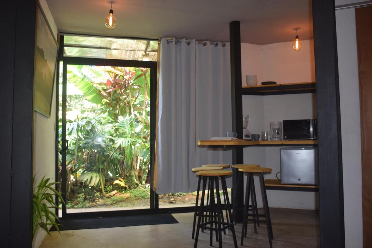 Outbox Inn モンテベルデ エクステリア 写真